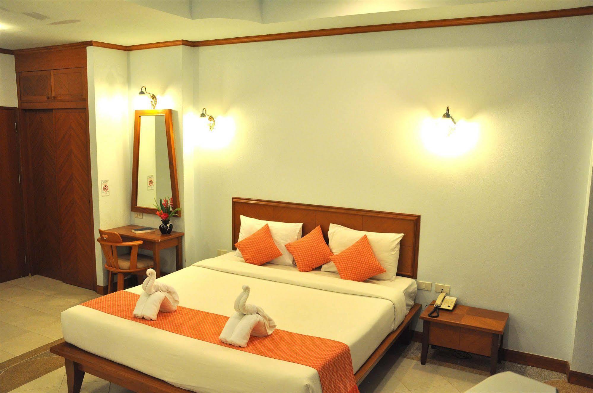 Oyo 385 Aonang President Hotel Ao Nang Екстериор снимка