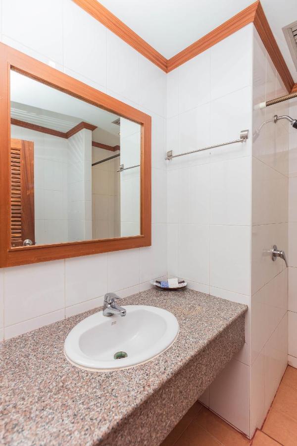 Oyo 385 Aonang President Hotel Ao Nang Екстериор снимка